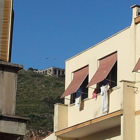 B&B Dimora Di Traiano Террачина Екстер'єр фото